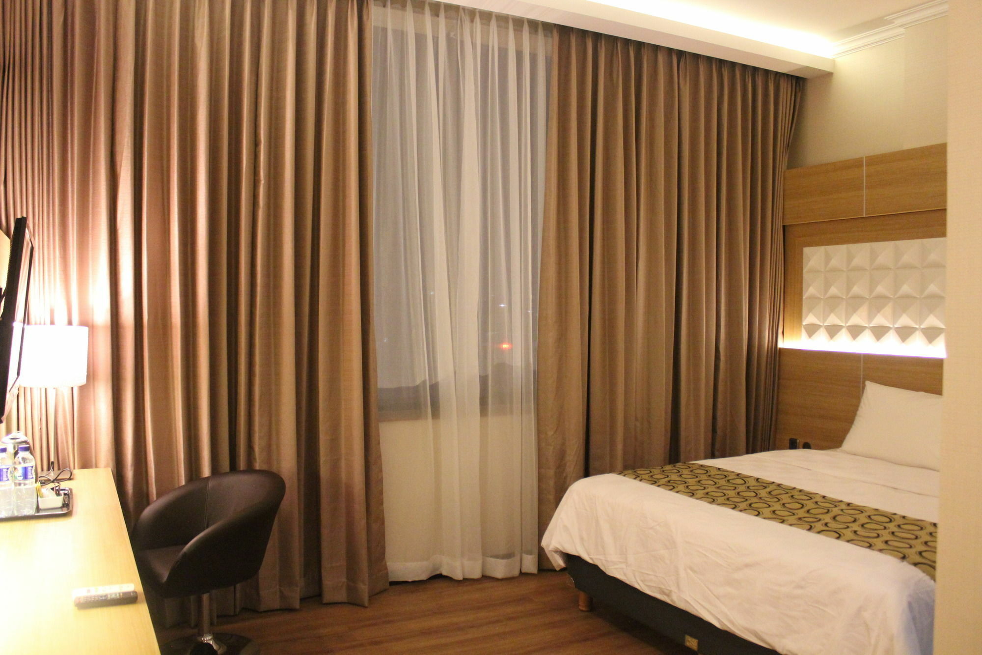Fontana Hotel Jakarta Kültér fotó
